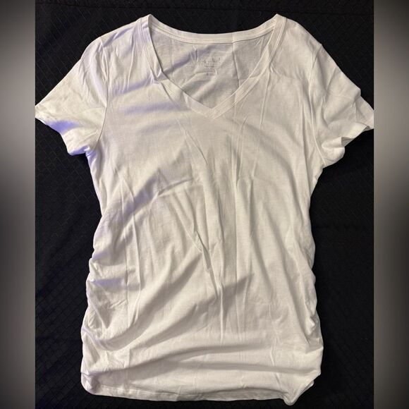 Women's Maternity White V-Neck Top - Picture 1 of 3